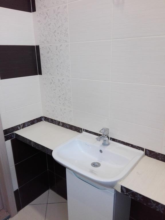 Apartment On Kryvorizhstal Street 35-24 크리보이 로그 외부 사진